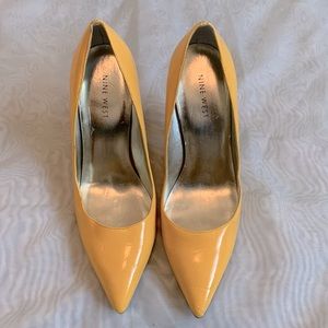 Nine West Yellow Pump Shoe 👠 Size:7:5”